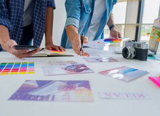 How to Have an Attention-Grabbing Advertisement? advertising, advertisement